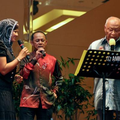 Akshah2011 38